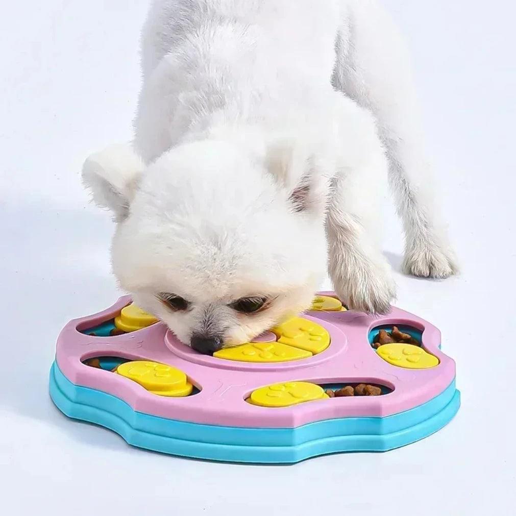 The Happy Snacker Puzzle Feeder