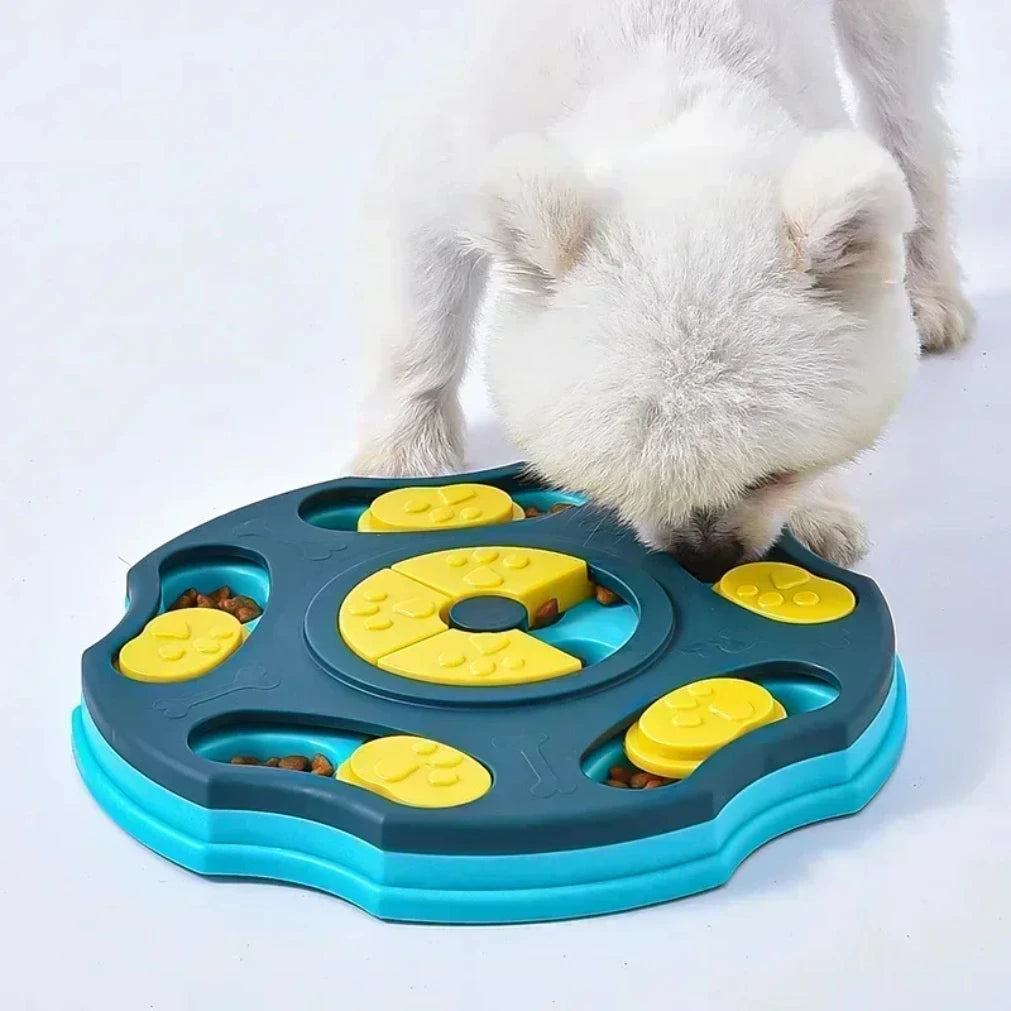 The Happy Snacker Puzzle Feeder